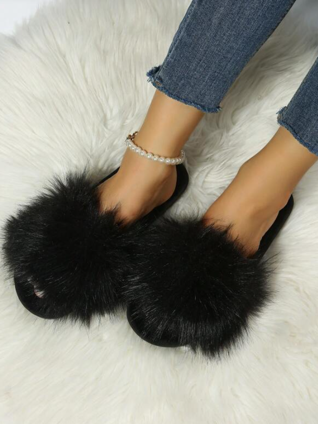 Black Extra Fluffy Slippers