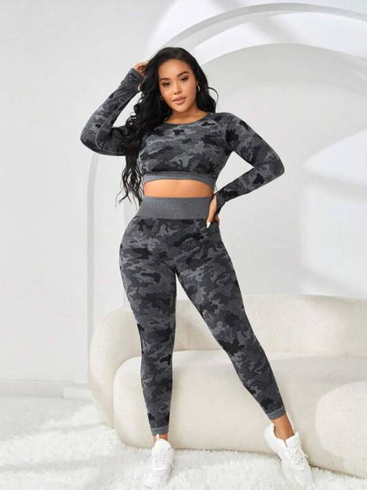 Gym Bunny Black & Grey Camo Long Sleeve Gym Set - Plus